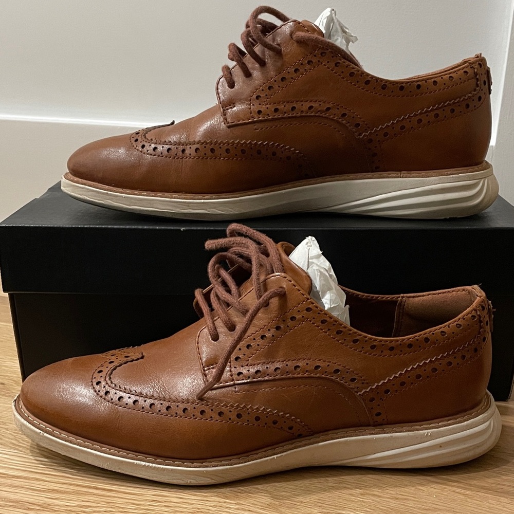 FLASH SALE! Cole Haan Tan Leather Wingtip Oxfords